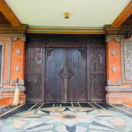 Gayatri Hotel Убуд Екстериор снимка