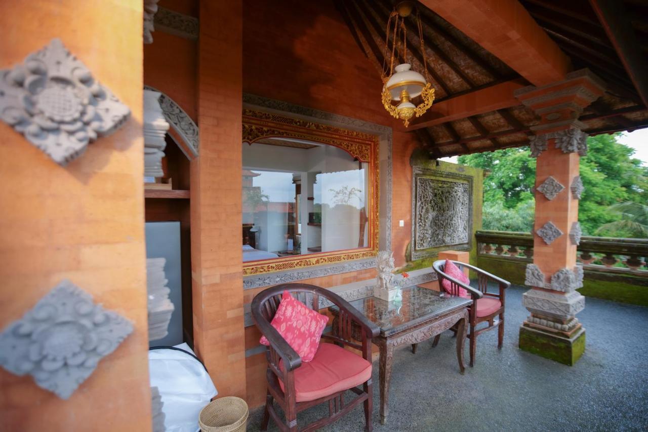Gayatri Hotel Убуд Екстериор снимка