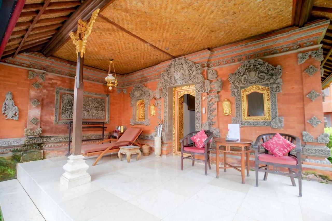 Gayatri Hotel Убуд Екстериор снимка