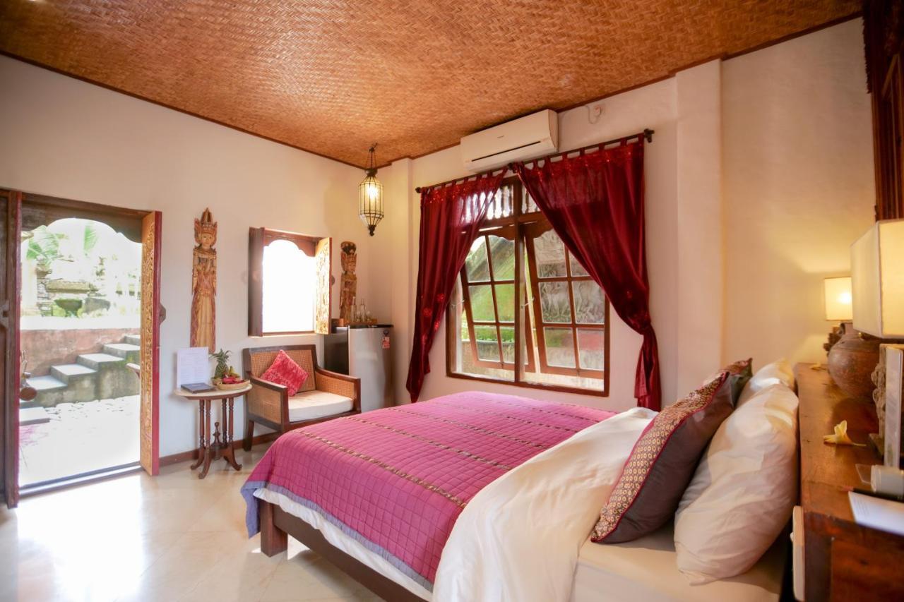 Gayatri Hotel Убуд Екстериор снимка