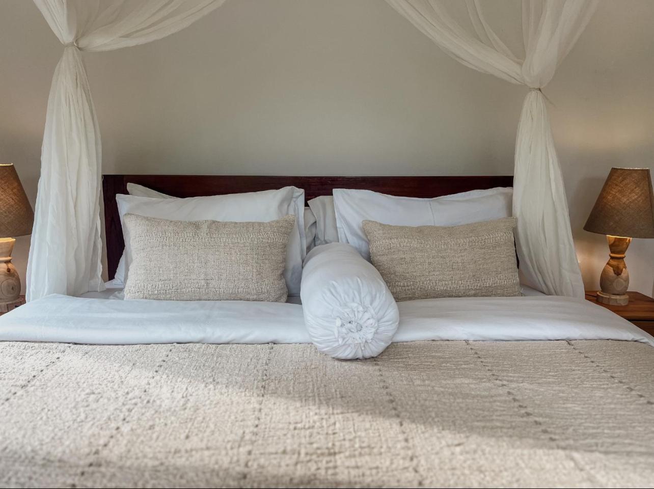 Gayatri Hotel Убуд Екстериор снимка