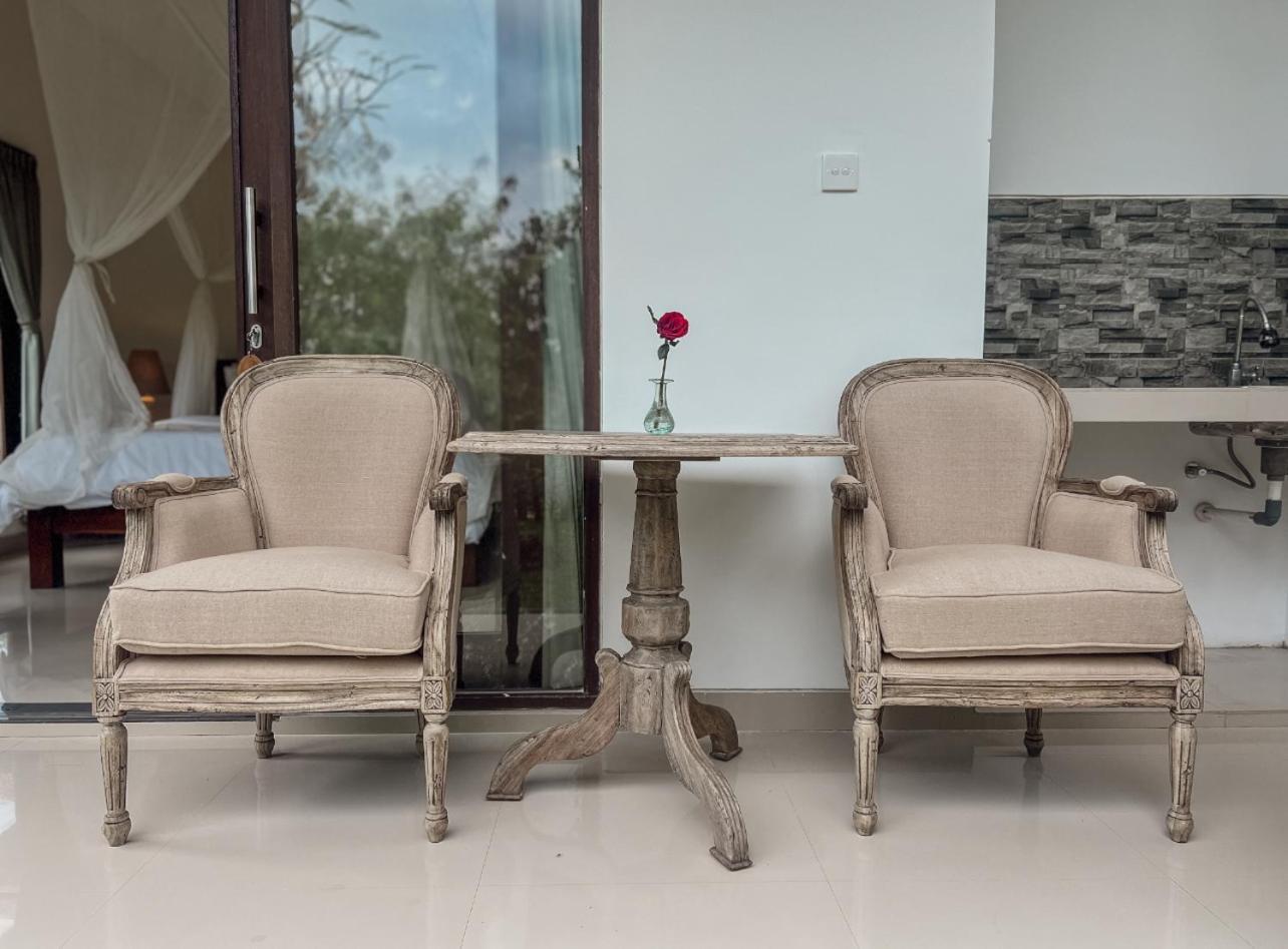 Gayatri Hotel Убуд Екстериор снимка
